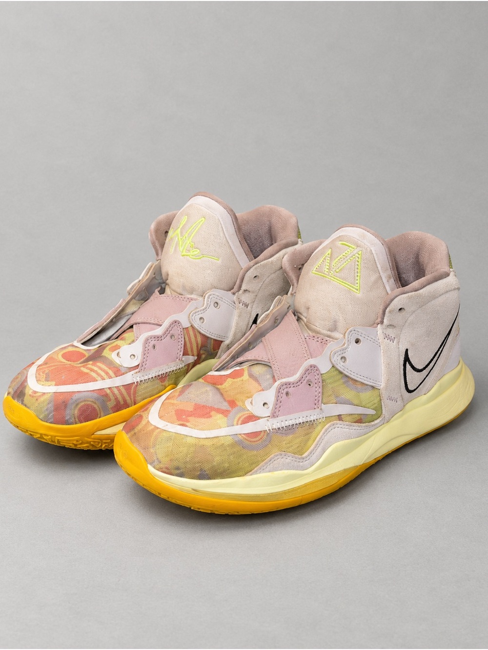 Nike Kyrie Infinity Pyramid Multicolor Mid Top Men’s Sneakers DM0856-500
